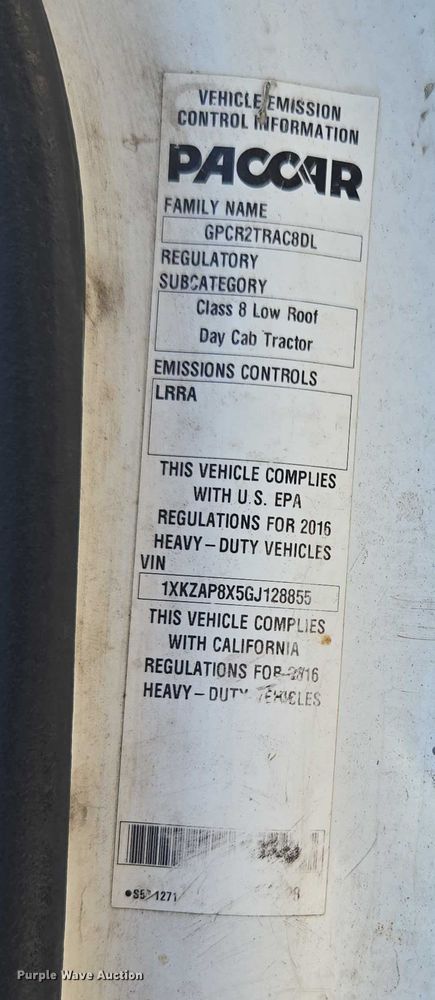 image for item FB9413 2016 Kenworth T880 semi truck