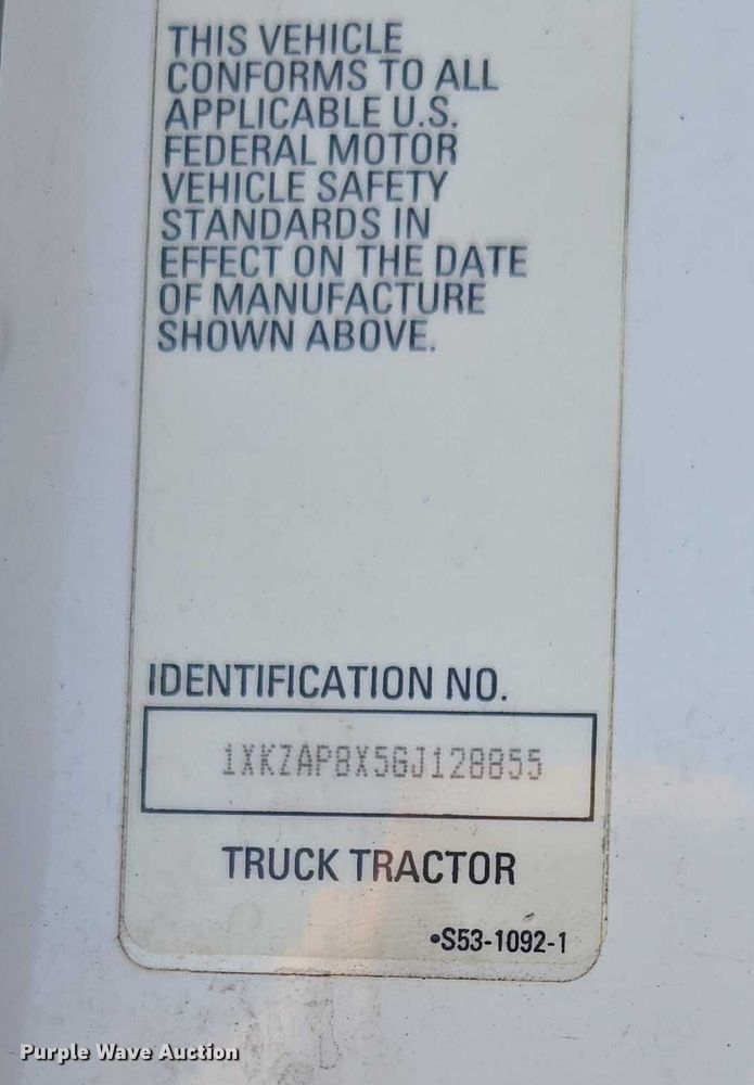 image for item FB9413 2016 Kenworth T880 semi truck