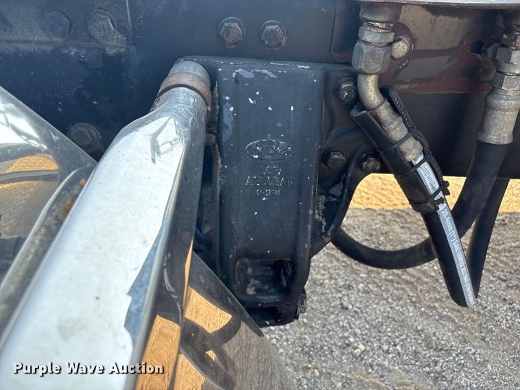 image for item FI0004 2006 Peterbilt 379 semi truck