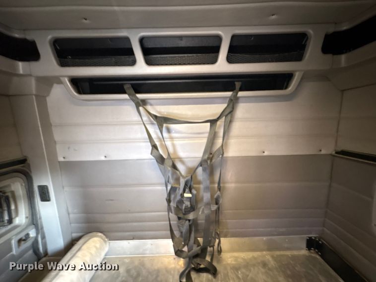 image for item FI0004 2006 Peterbilt 379 semi truck