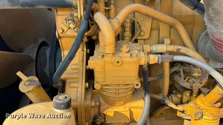 image for item FI0004 2006 Peterbilt 379 semi truck