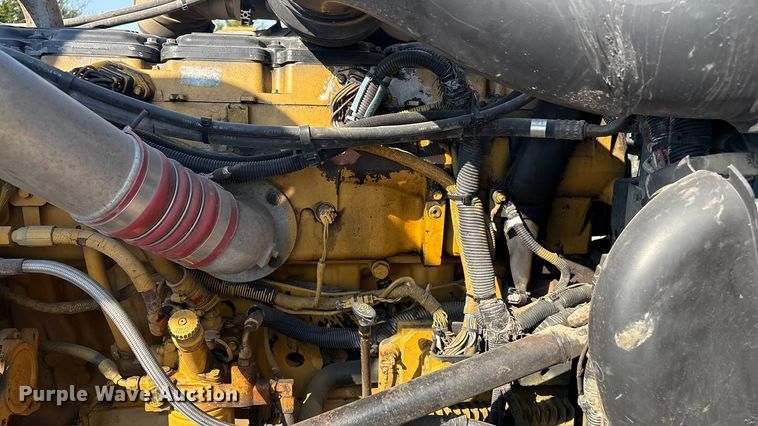 image for item FI0004 2006 Peterbilt 379 semi truck