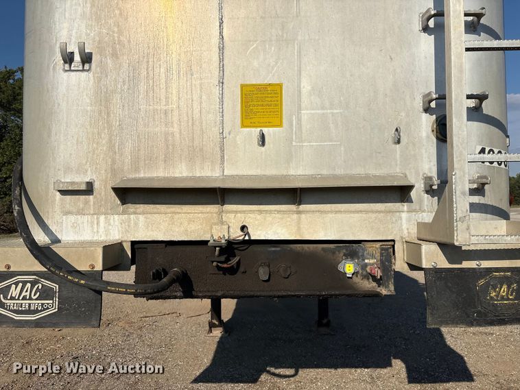 image for item FI0005 2005 Mac end dump trailer
