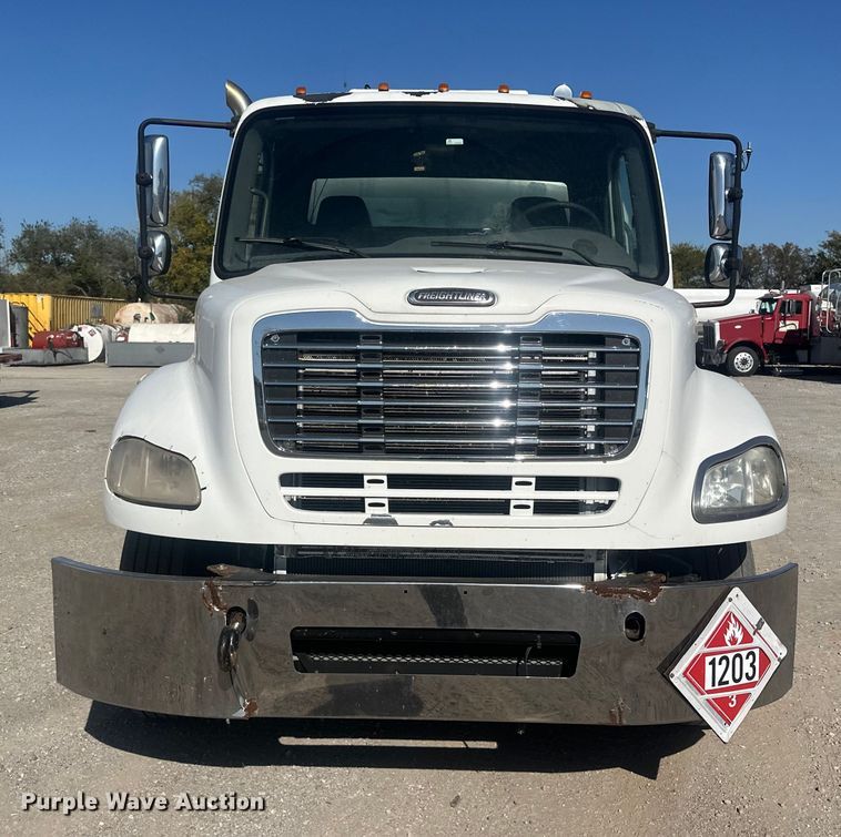 image for item FI0025 2011 Freightliner Business Class M2 fuel truck