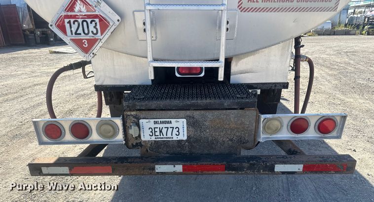 image for item FI0025 2011 Freightliner Business Class M2 fuel truck