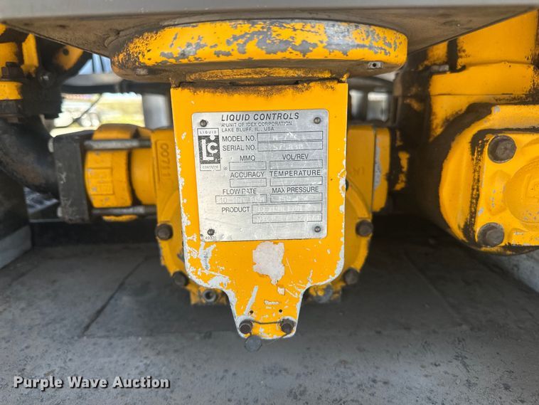 image for item FI0025 2011 Freightliner Business Class M2 fuel truck