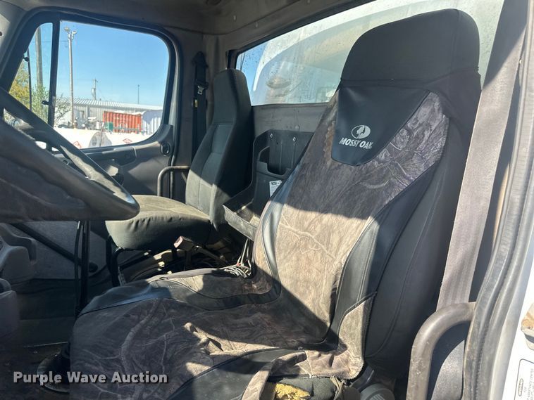 image for item FI0025 2011 Freightliner Business Class M2 fuel truck