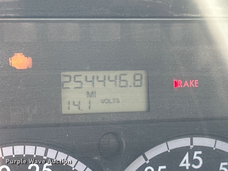 image for item FI0025 2011 Freightliner Business Class M2 fuel truck