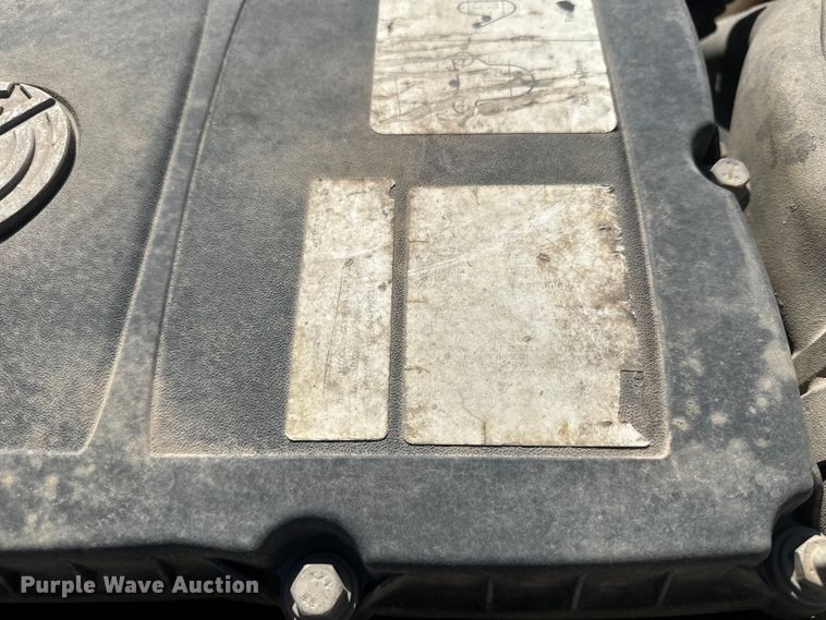 image for item FI0025 2011 Freightliner Business Class M2 fuel truck