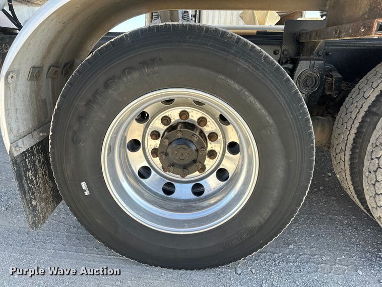 image for item FI0025 2011 Freightliner Business Class M2 fuel truck