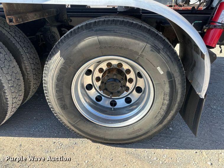 image for item FI0025 2011 Freightliner Business Class M2 fuel truck