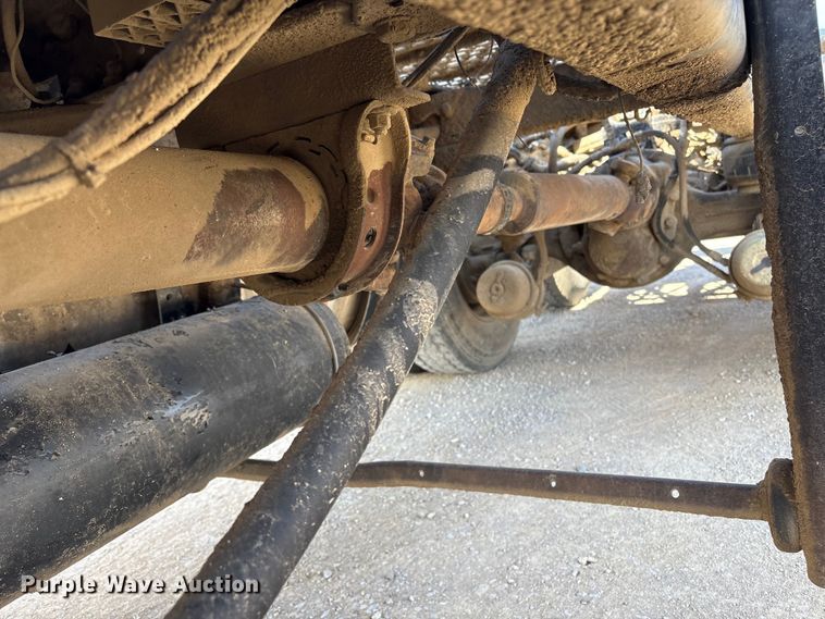 image for item FI0030 2009 Kenworth W900 semi truck