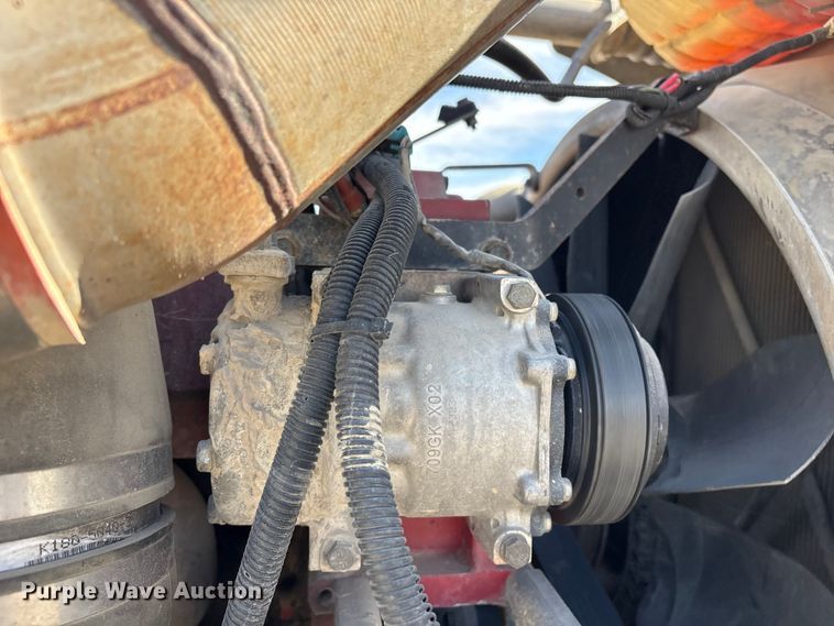 image for item FI0030 2009 Kenworth W900 semi truck