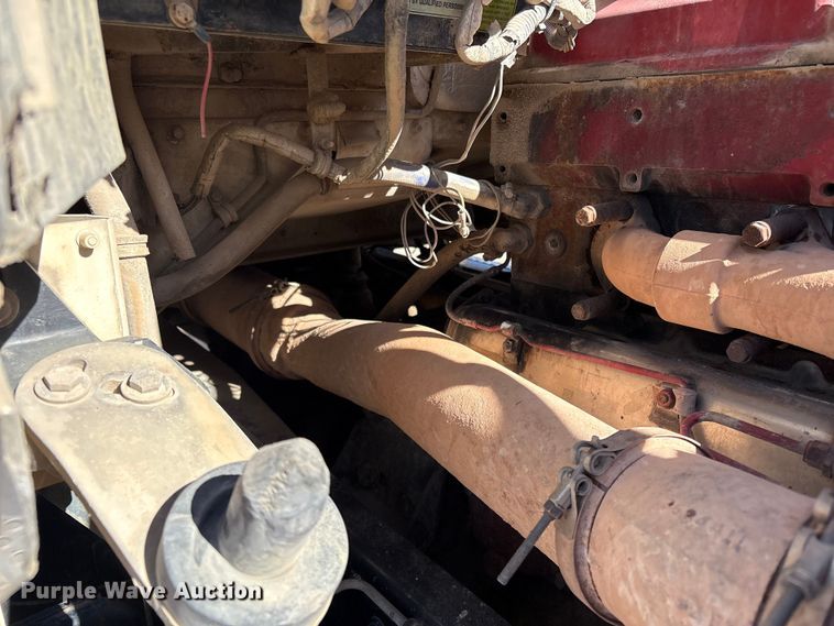 image for item FI0031 2009 Kenworth W900 semi truck