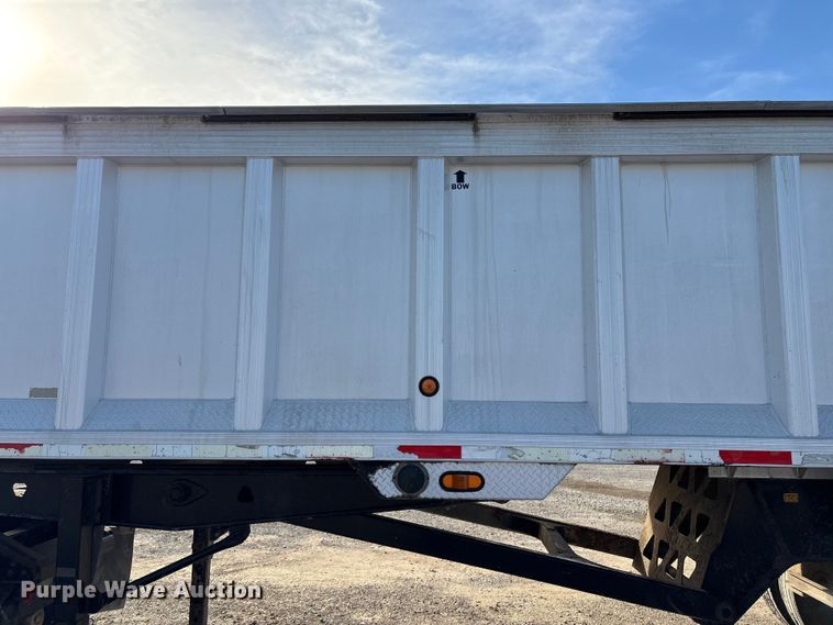 image for item FI0032 2004 Trail King Ind., Inc. TI-Brook Afrmo 30 end dump trailer