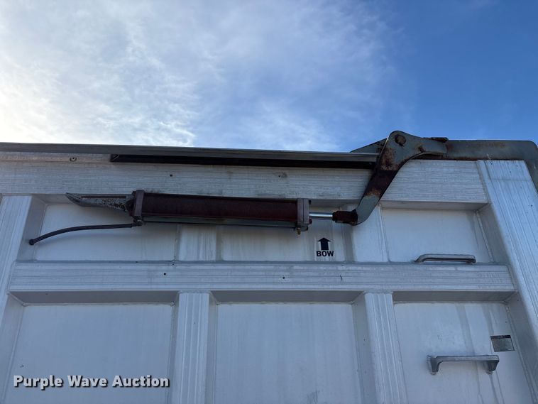 image for item FI0032 2004 Trail King Ind., Inc. TI-Brook Afrmo 30 end dump trailer