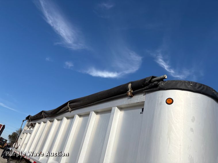 image for item FI0032 2004 Trail King Ind., Inc. TI-Brook Afrmo 30 end dump trailer