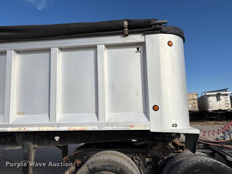 image for item FI0032 2004 Trail King Ind., Inc. TI-Brook Afrmo 30 end dump trailer