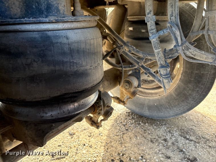 image for item FI0032 2004 Trail King Ind., Inc. TI-Brook Afrmo 30 end dump trailer