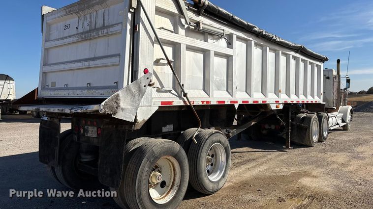 image for item FI0033 2004 Trail King Ind., Inc TI-Brook Afrmo 30 end dump trailer