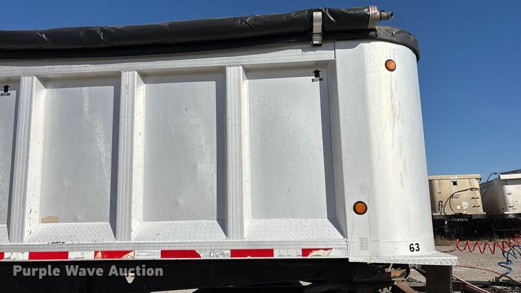 image for item FI0033 2004 Trail King Ind., Inc TI-Brook Afrmo 30 end dump trailer