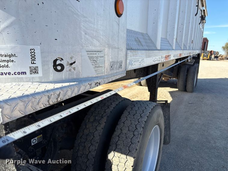 image for item FI0033 2004 Trail King Ind., Inc TI-Brook Afrmo 30 end dump trailer