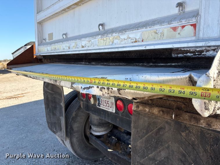 image for item FI0033 2004 Trail King Ind., Inc TI-Brook Afrmo 30 end dump trailer