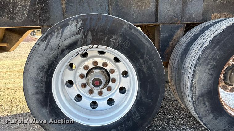 image for item FI0033 2004 Trail King Ind., Inc TI-Brook Afrmo 30 end dump trailer