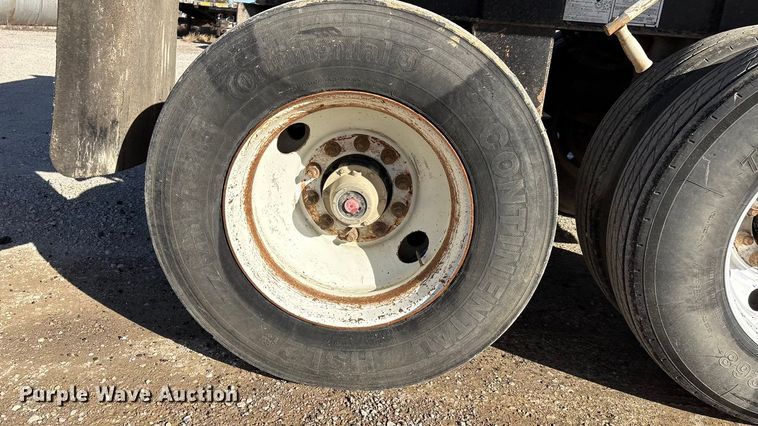 image for item FI0033 2004 Trail King Ind., Inc TI-Brook Afrmo 30 end dump trailer