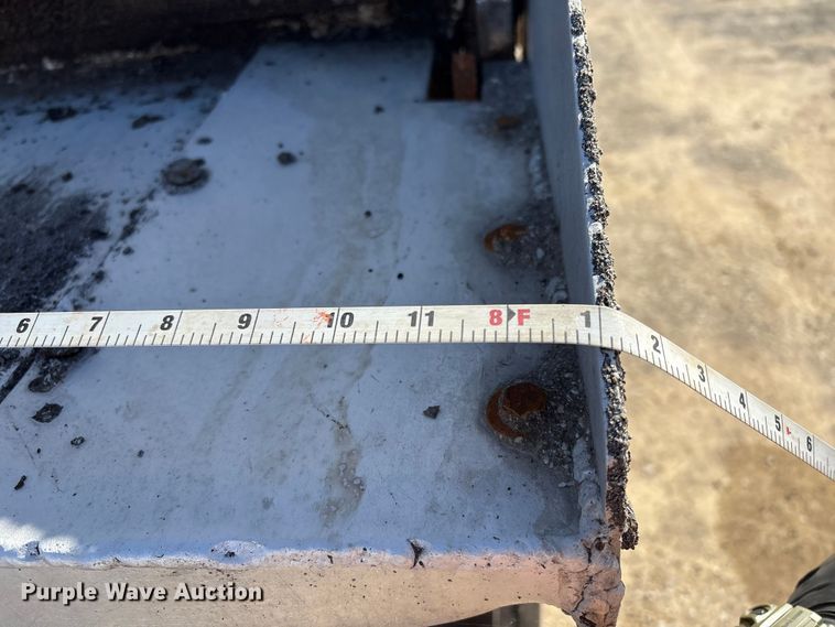 image for item FI0034 2004 Trail King Ind., Inc. TI-Brook Afrmo 30 end dump trailer