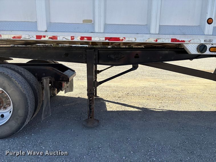 image for item FI0034 2004 Trail King Ind., Inc. TI-Brook Afrmo 30 end dump trailer