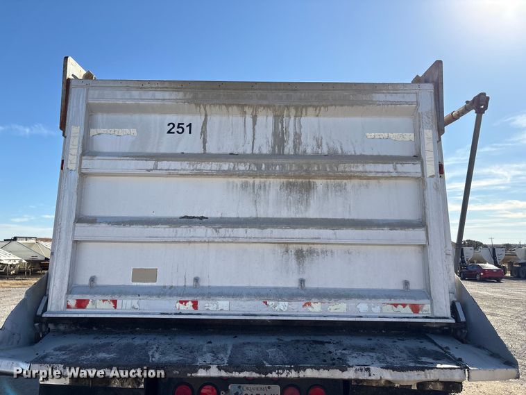 image for item FI0034 2004 Trail King Ind., Inc. TI-Brook Afrmo 30 end dump trailer