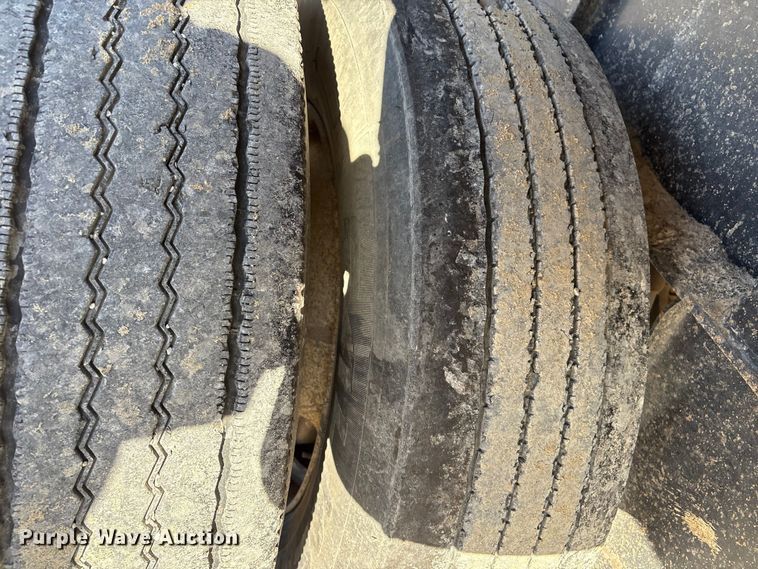 image for item FI0034 2004 Trail King Ind., Inc. TI-Brook Afrmo 30 end dump trailer