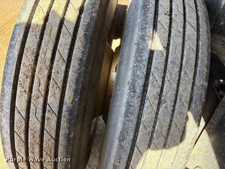 image for item FI0034 2004 Trail King Ind., Inc. TI-Brook Afrmo 30 end dump trailer