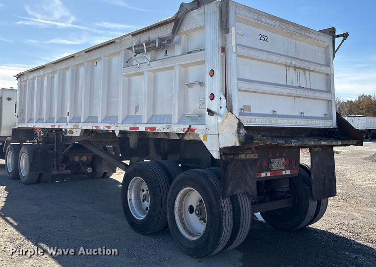 image for item FI0035 2004 Trail King Ind., Inc. T1-Brook Afrmo 30 end dump trailer