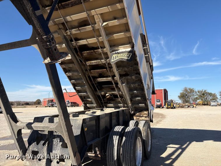 image for item FI0035 2004 Trail King Ind., Inc. T1-Brook Afrmo 30 end dump trailer