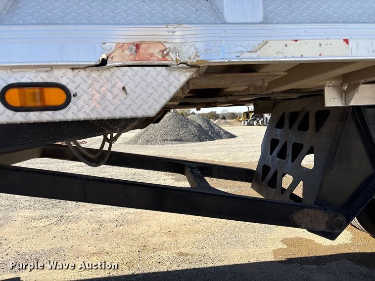 image for item FI0035 2004 Trail King Ind., Inc. T1-Brook Afrmo 30 end dump trailer