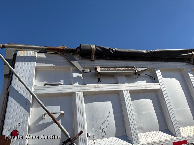 image for item FI0035 2004 Trail King Ind., Inc. T1-Brook Afrmo 30 end dump trailer