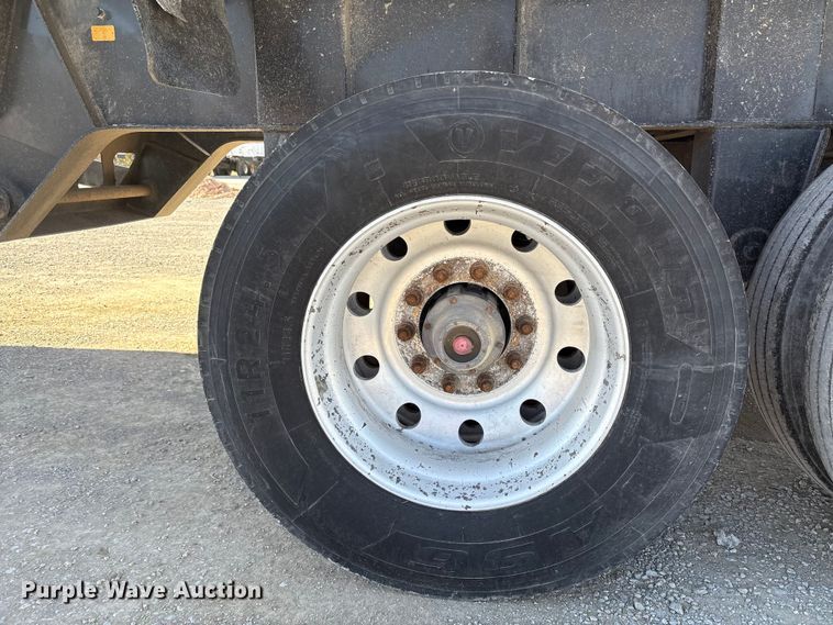 image for item FI0035 2004 Trail King Ind., Inc. T1-Brook Afrmo 30 end dump trailer