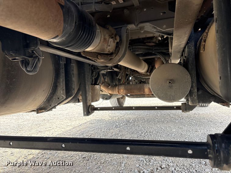 image for item FI0036 2013 Kenworth W900 semi truck