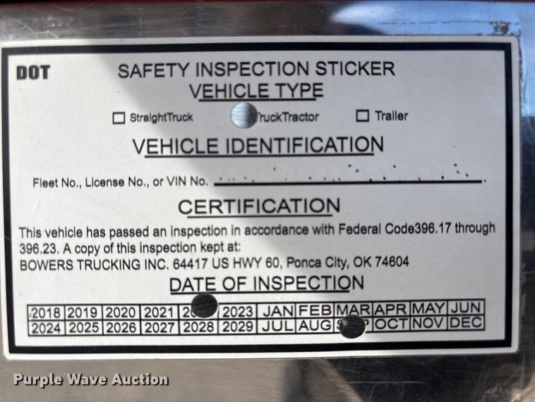 image for item FI0036 2013 Kenworth W900 semi truck