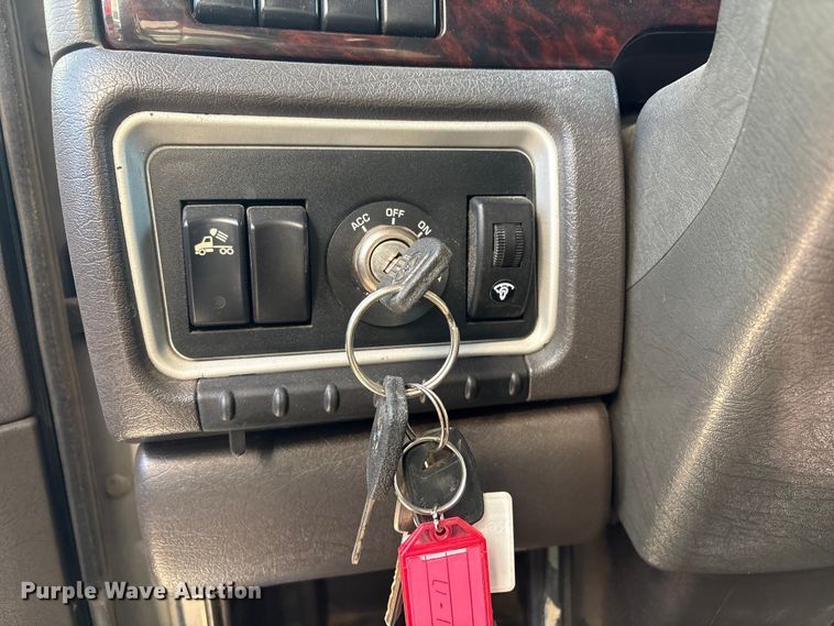 image for item FI0036 2013 Kenworth W900 semi truck