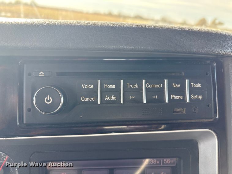 image for item FI0036 2013 Kenworth W900 semi truck