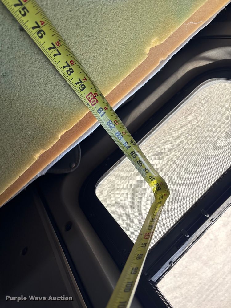 image for item FI0036 2013 Kenworth W900 semi truck