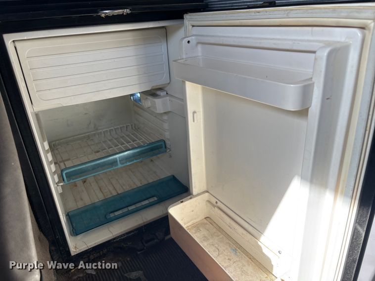 image for item FI0036 2013 Kenworth W900 semi truck