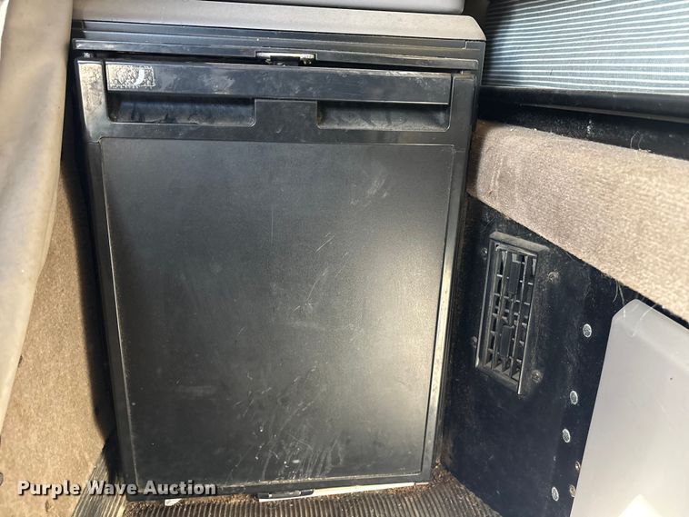 image for item FI0036 2013 Kenworth W900 semi truck