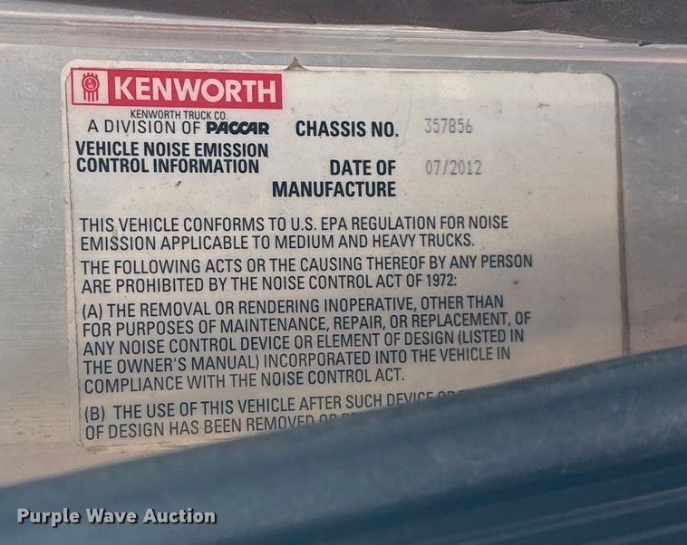 image for item FI0036 2013 Kenworth W900 semi truck