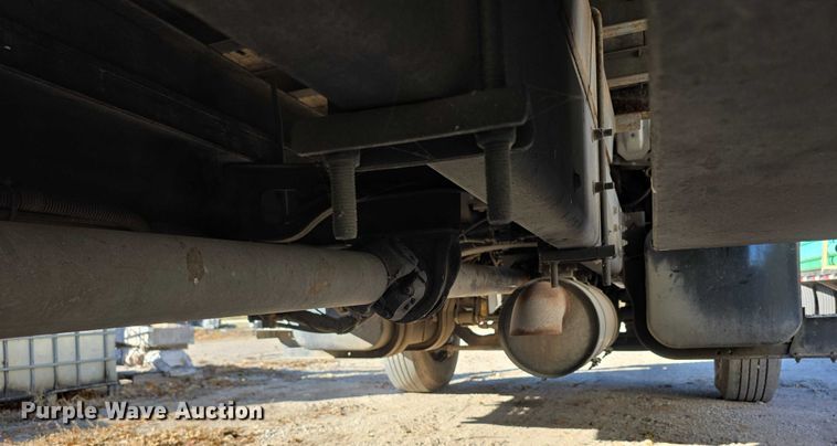 image for item FI0651 2000 Freightliner FL70 flatbed truck