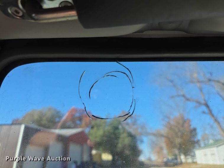 image for item FI0651 2000 Freightliner FL70 flatbed truck