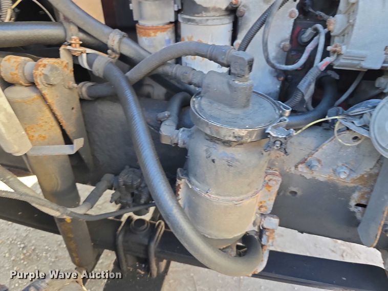 image for item FI0651 2000 Freightliner FL70 flatbed truck